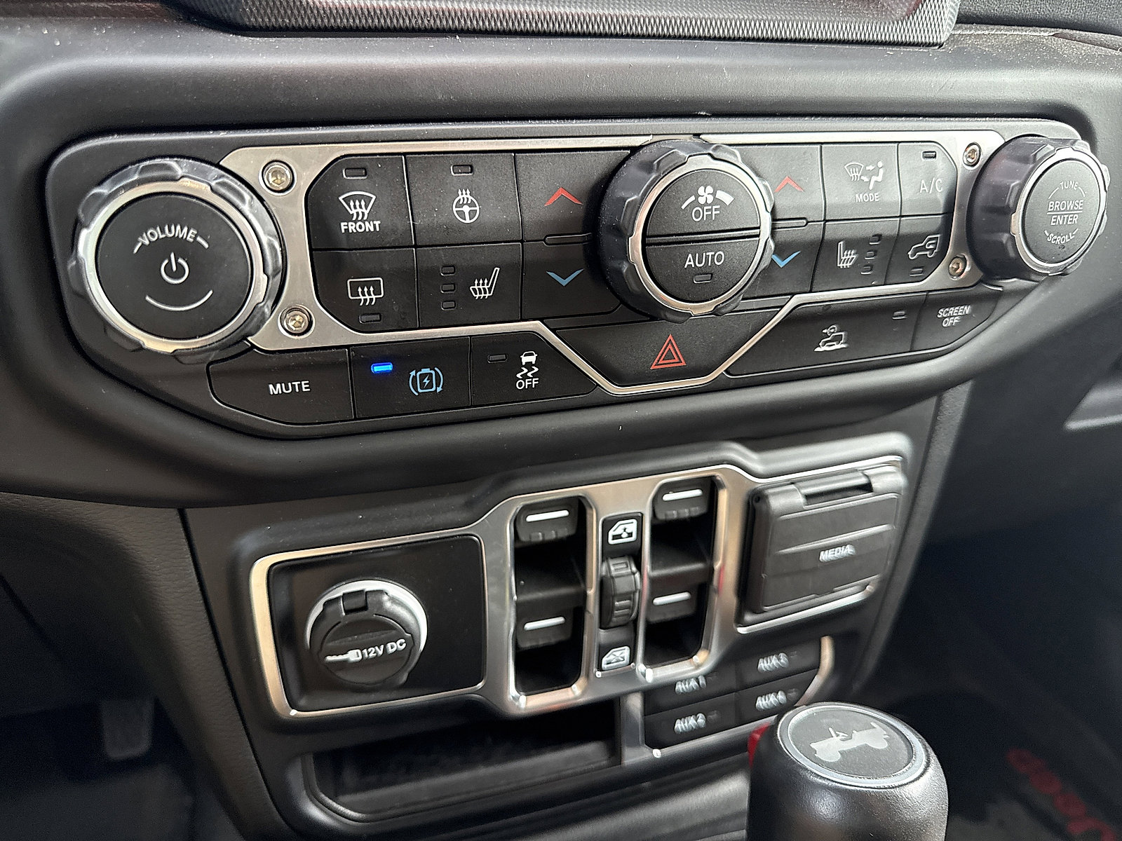 2022 Jeep Wrangler 4xe Unlimited Sahara photo 16