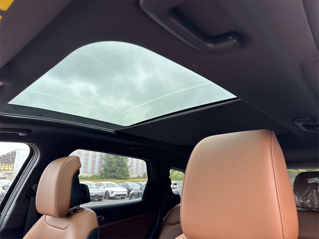 2026 Kia Sportage X-Line photo 3