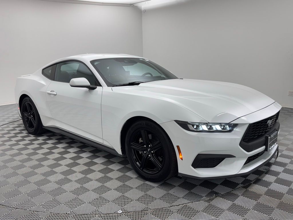 2024 Ford Mustang EcoBoost Premium photo 3