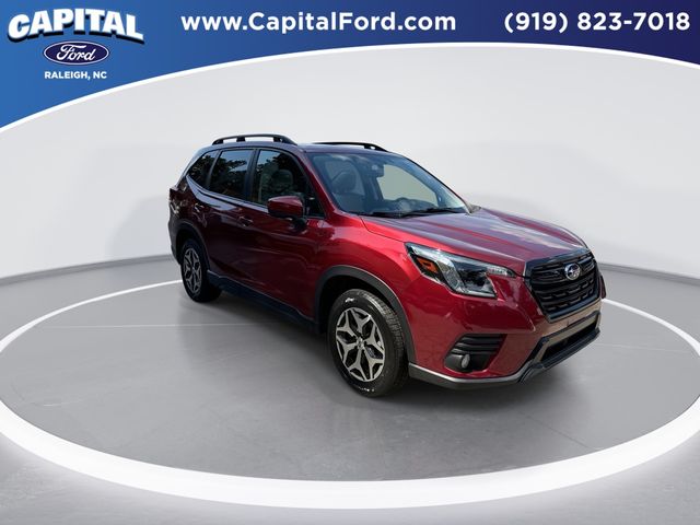 2022 Subaru Forester Premium photo 2
