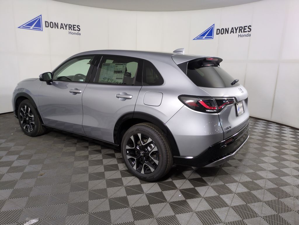 2026 Honda HR-V EX-L photo 3