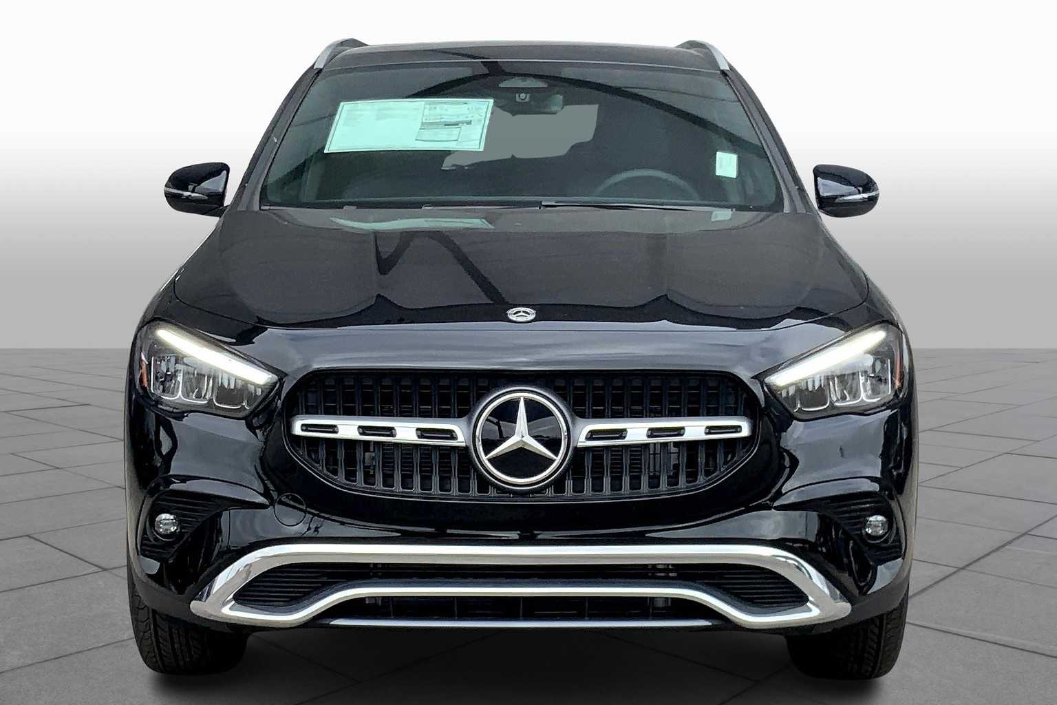 2025 Mercedes Benz GLA 250 photo 3
