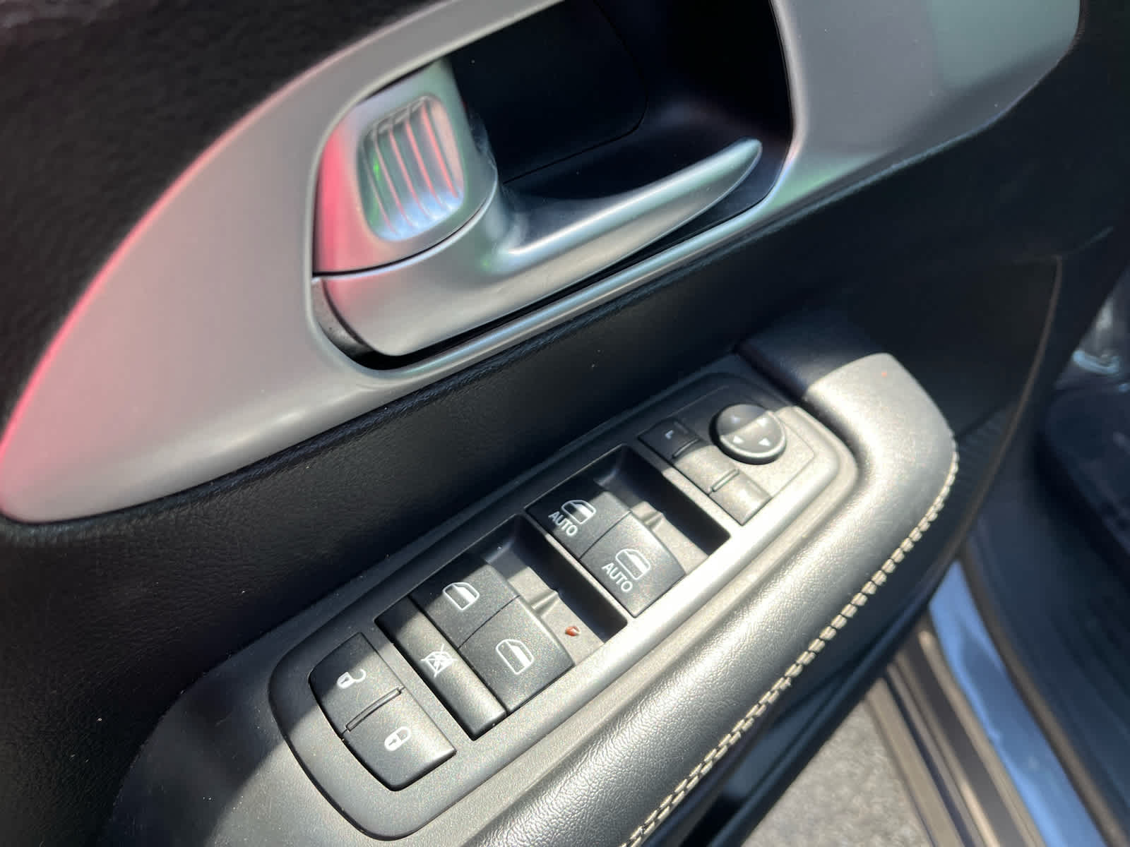 2018 Chrysler Pacifica Touring L photo 18