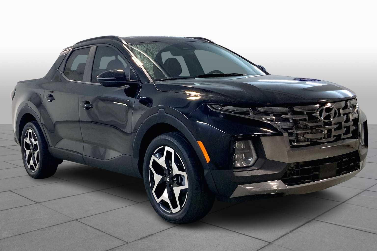 Used 2022 Hyundai Santa Cruz Limited with VIN 5NTJEDAF6NH013671 for sale in Kansas City