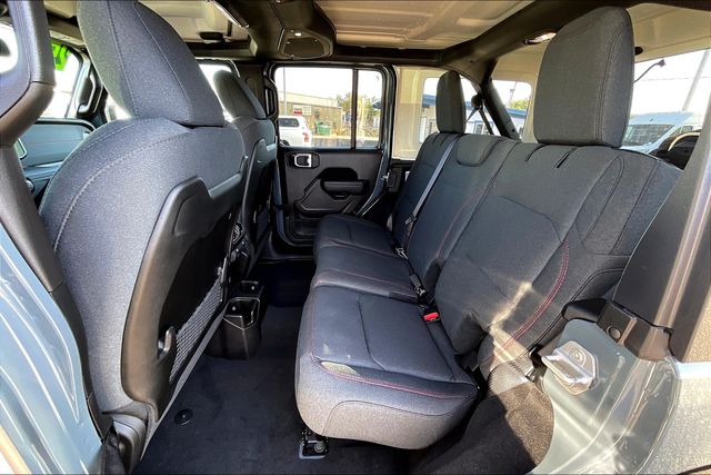 2025 Jeep Wrangler Rubicon photo 10