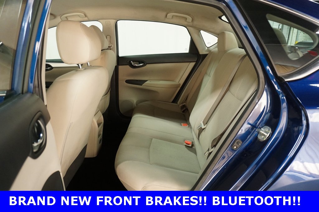 2017 Nissan Sentra S photo 13