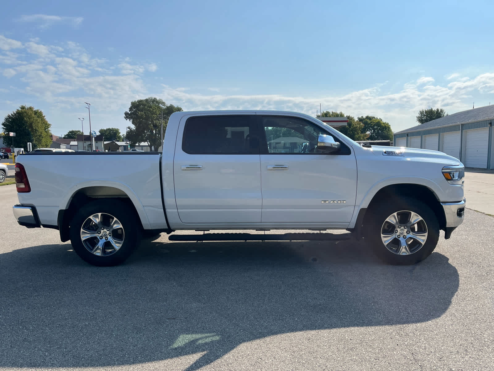 2019 Ram 1500 Laramie photo 5