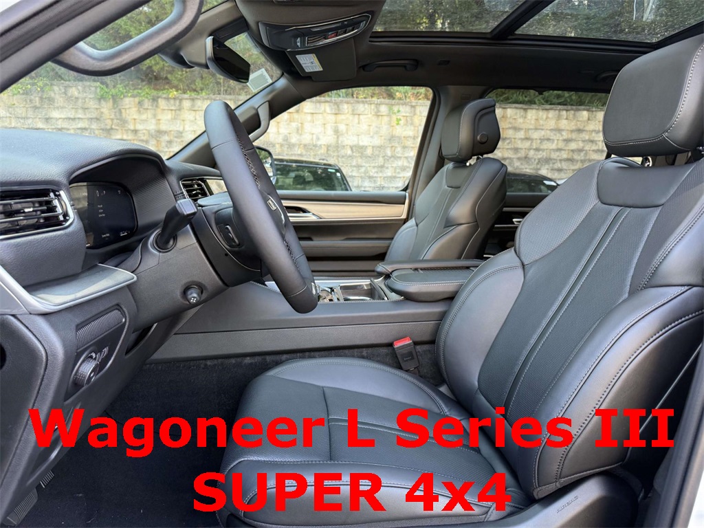 2025 Jeep Wagoneer L Series III photo 13