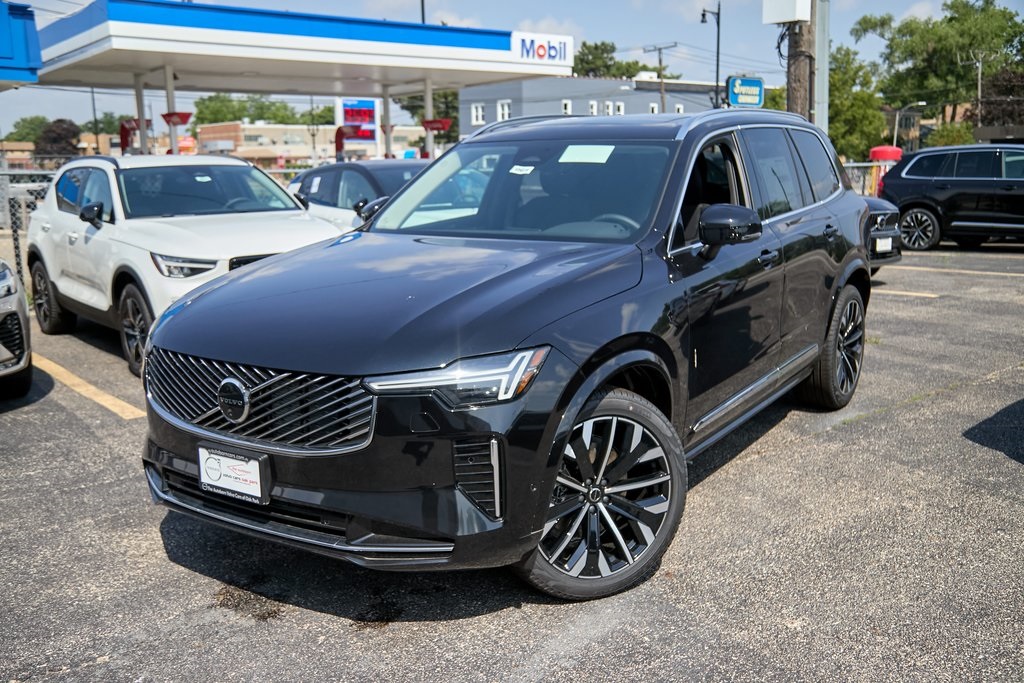 2025 Volvo XC90 Plus's photo