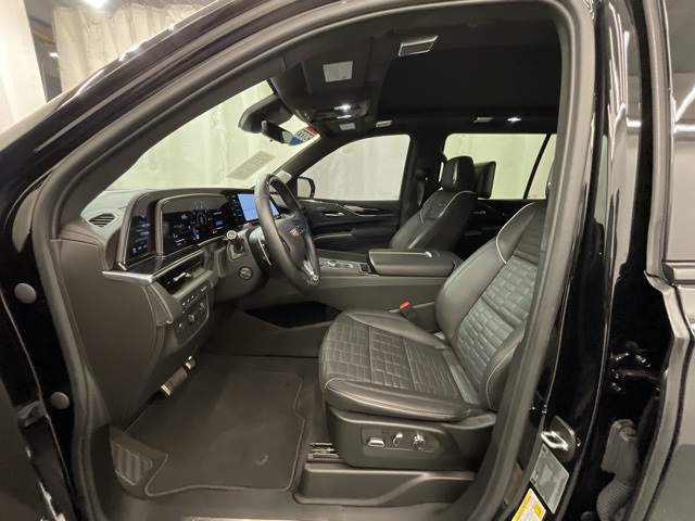 2023 Cadillac Escalade ESV V-Series photo 10