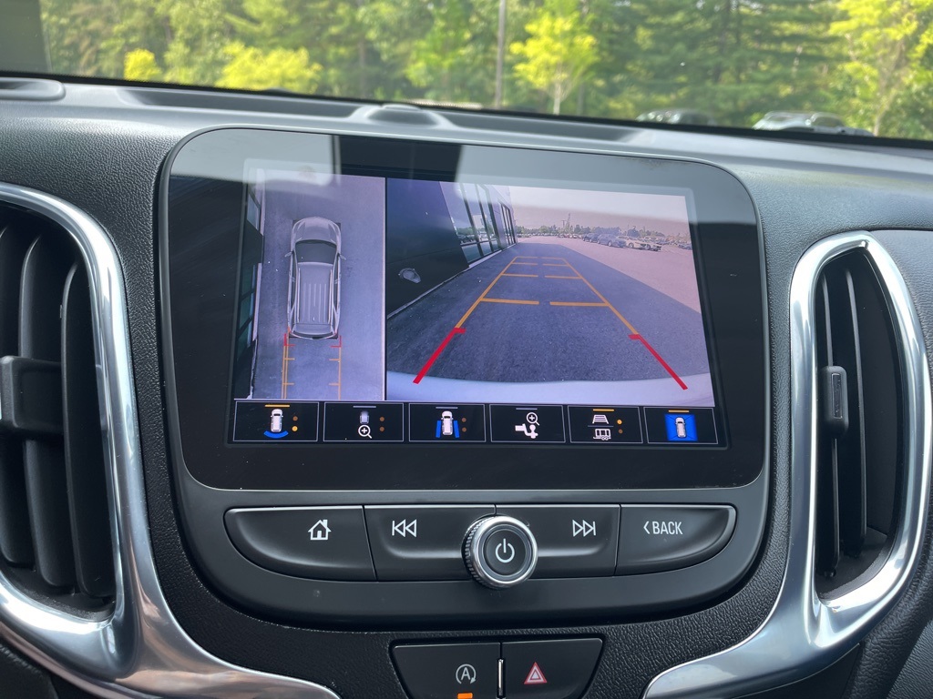 2022 Chevrolet Equinox LT photo 17