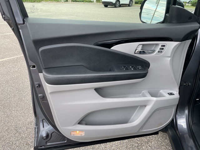 2019 Honda Pilot Elite photo 15