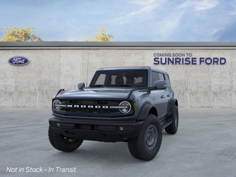2025 Ford Bronco Outer Banks photo 2