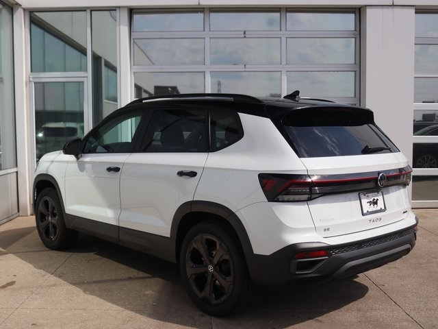 2025 Volkswagen Taos SE photo 26