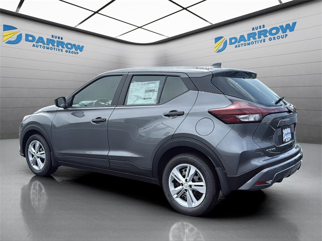 2025 Nissan Kicks Play S photo 2