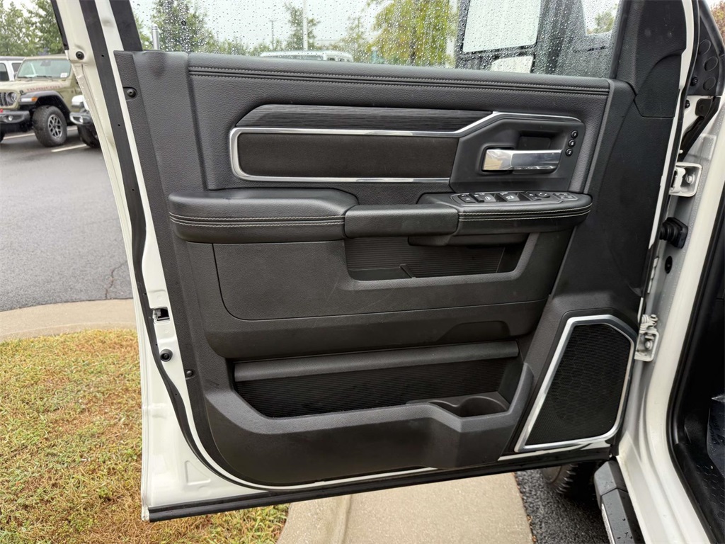 2024 Ram 2500 Laramie photo 27