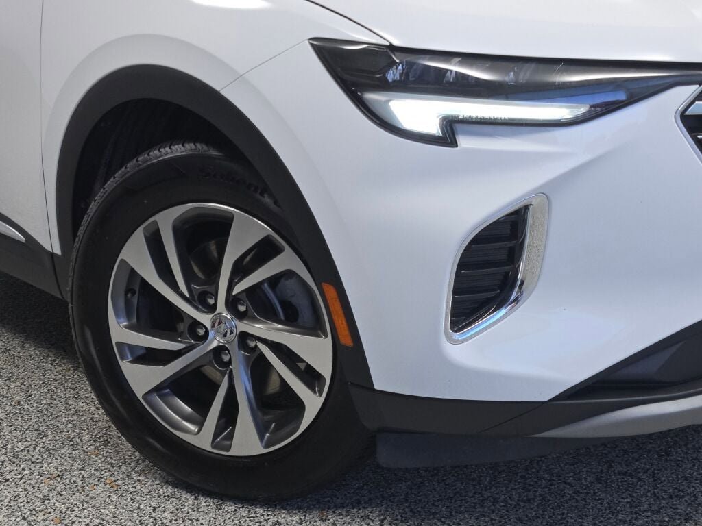 2023 Buick Envision Essence photo 3