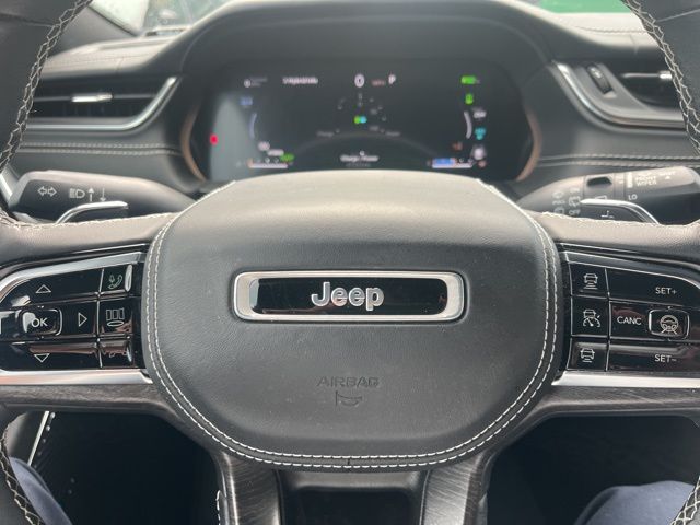 2022 Jeep Grand Cherokee Overland 4xe photo 12
