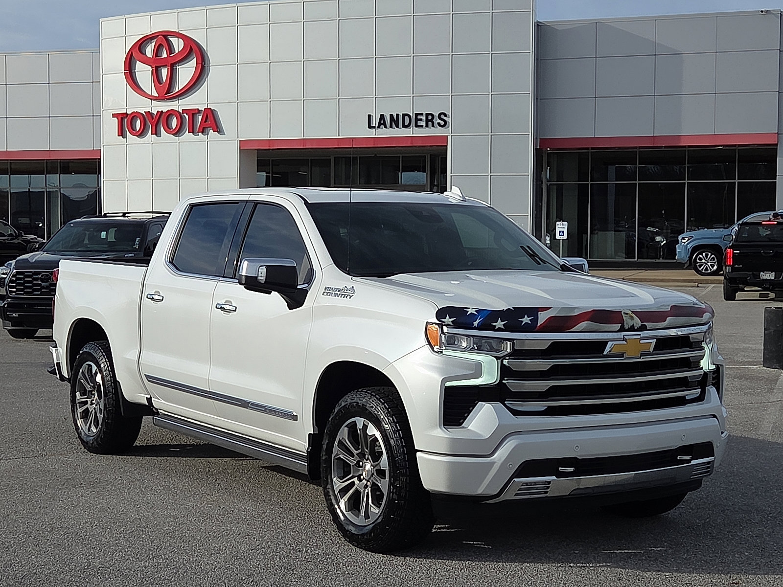 2025 Chevrolet Silverado 1500 High Country's photo