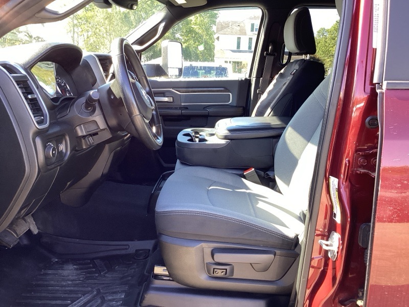 2022 Ram 5500 SLT photo 16