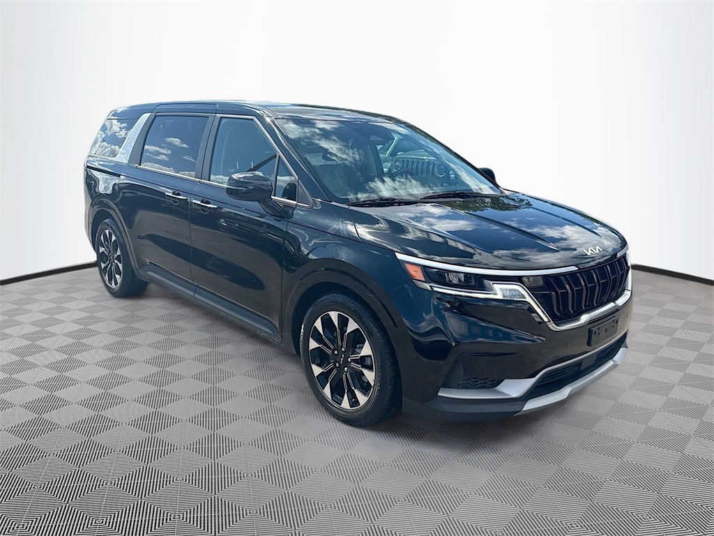 2024 Kia Carnival EX photo 3