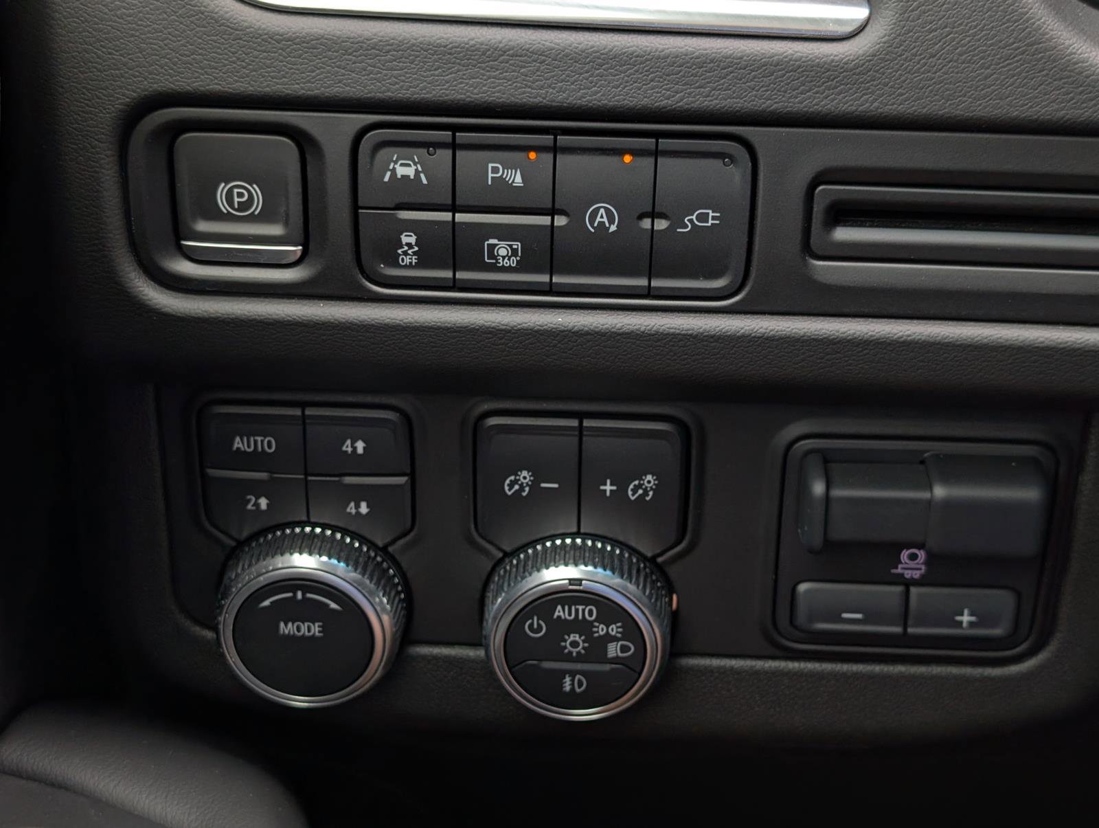 2022 Gmc Yukon SLT photo 15