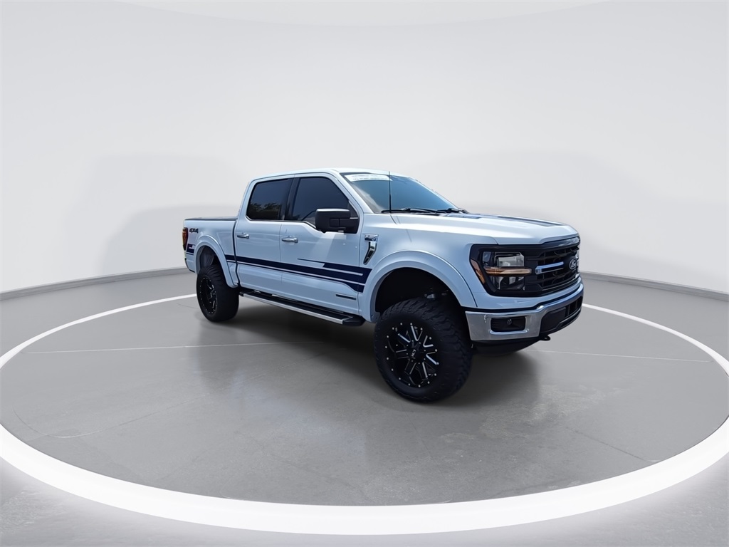 2024 Ford F-150 XLT photo 2