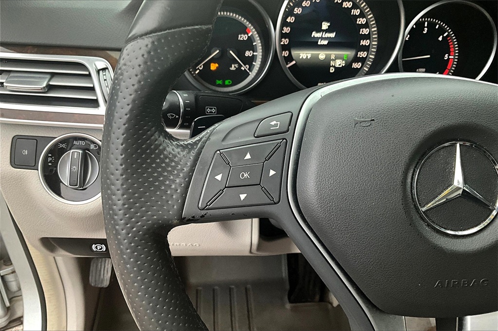 2014 Mercedes Benz E 250 4MATIC photo 18