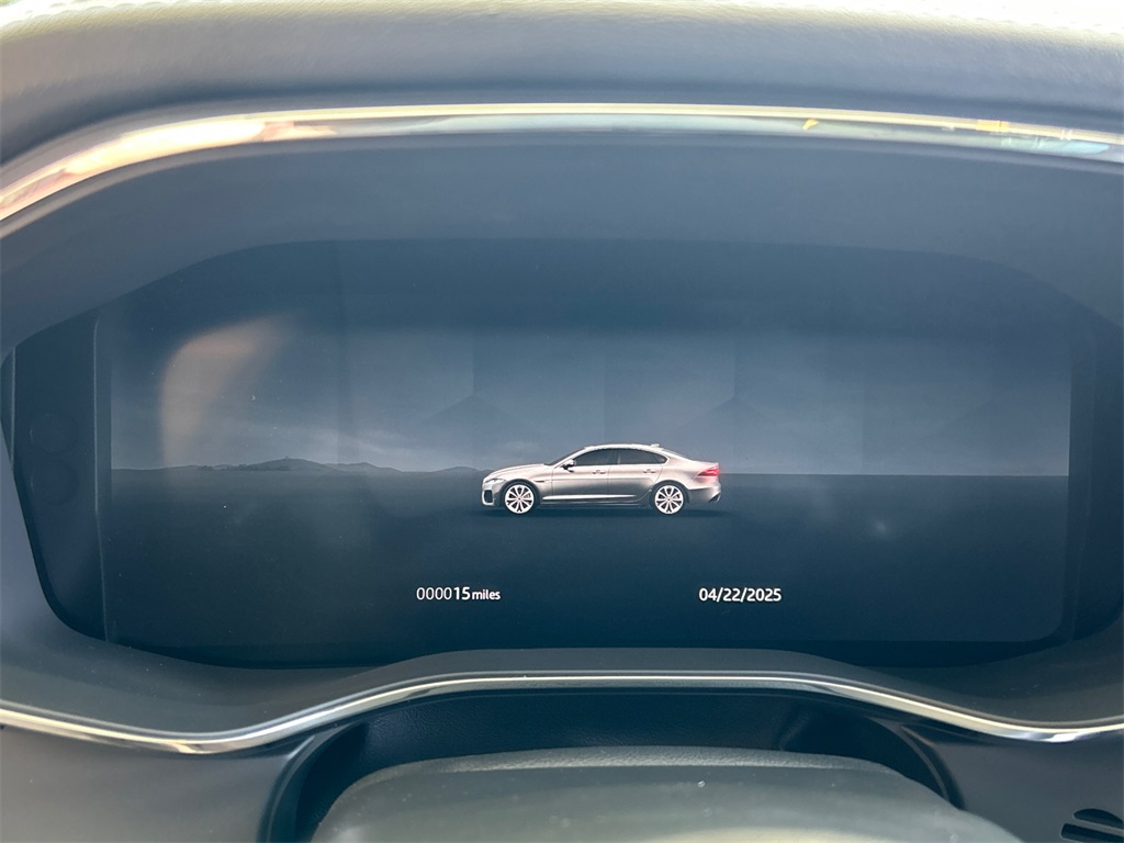 2024 Jaguar XF P300 R-Dynamic SE photo 13