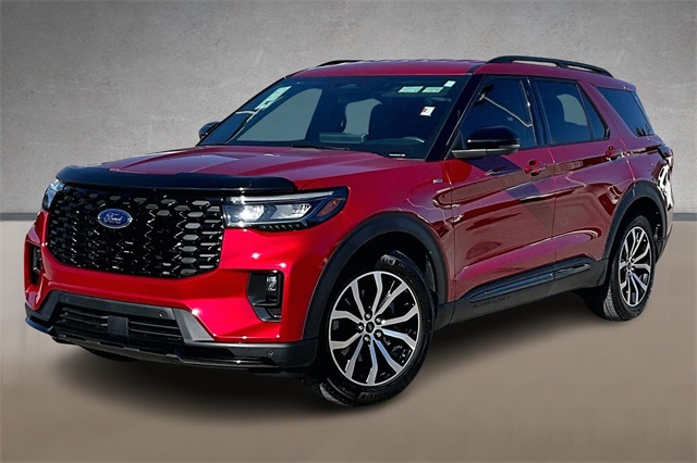 2025 Ford Explorer ST-LINE's photo