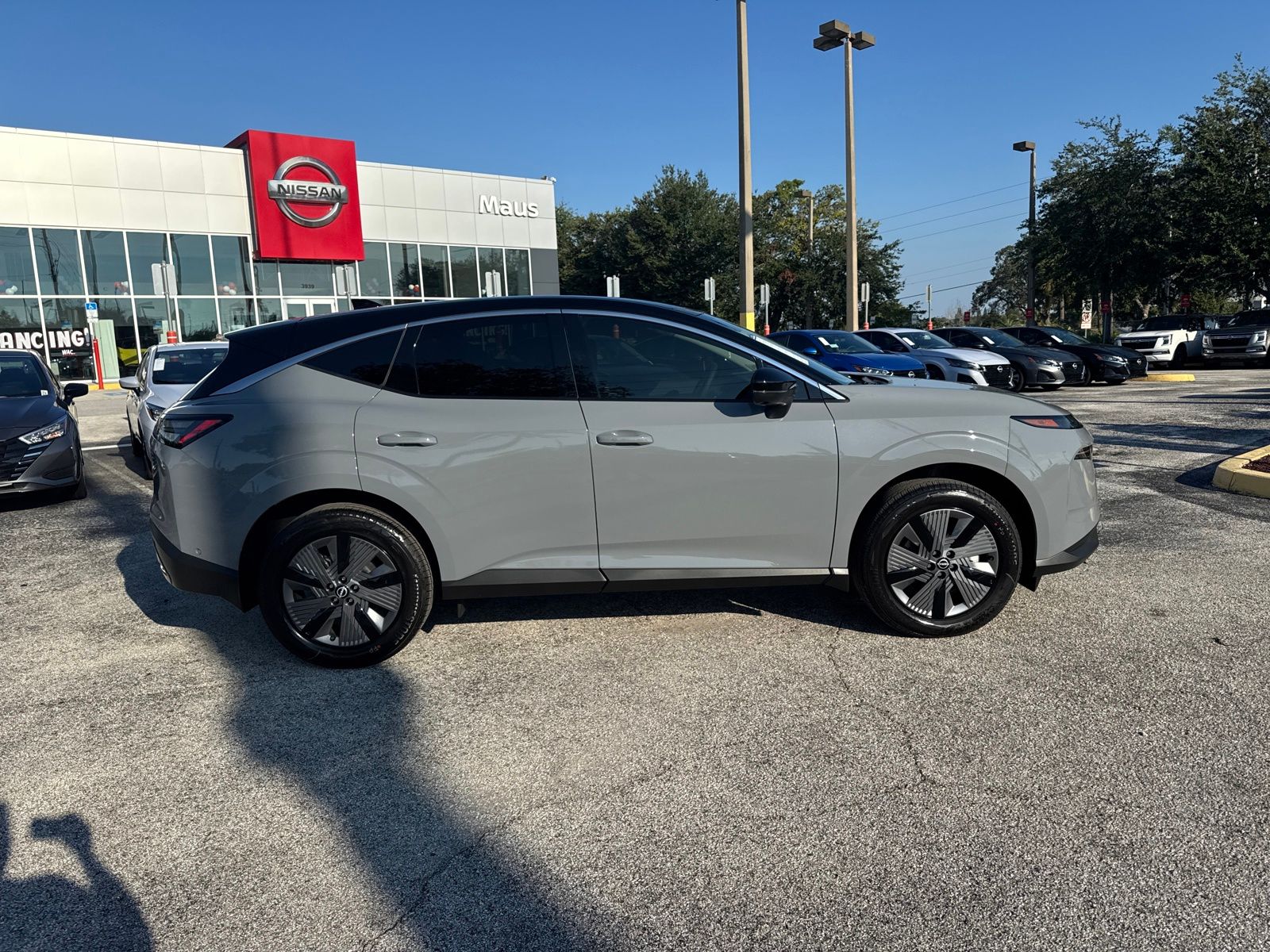 2025 Nissan Murano SL photo 4