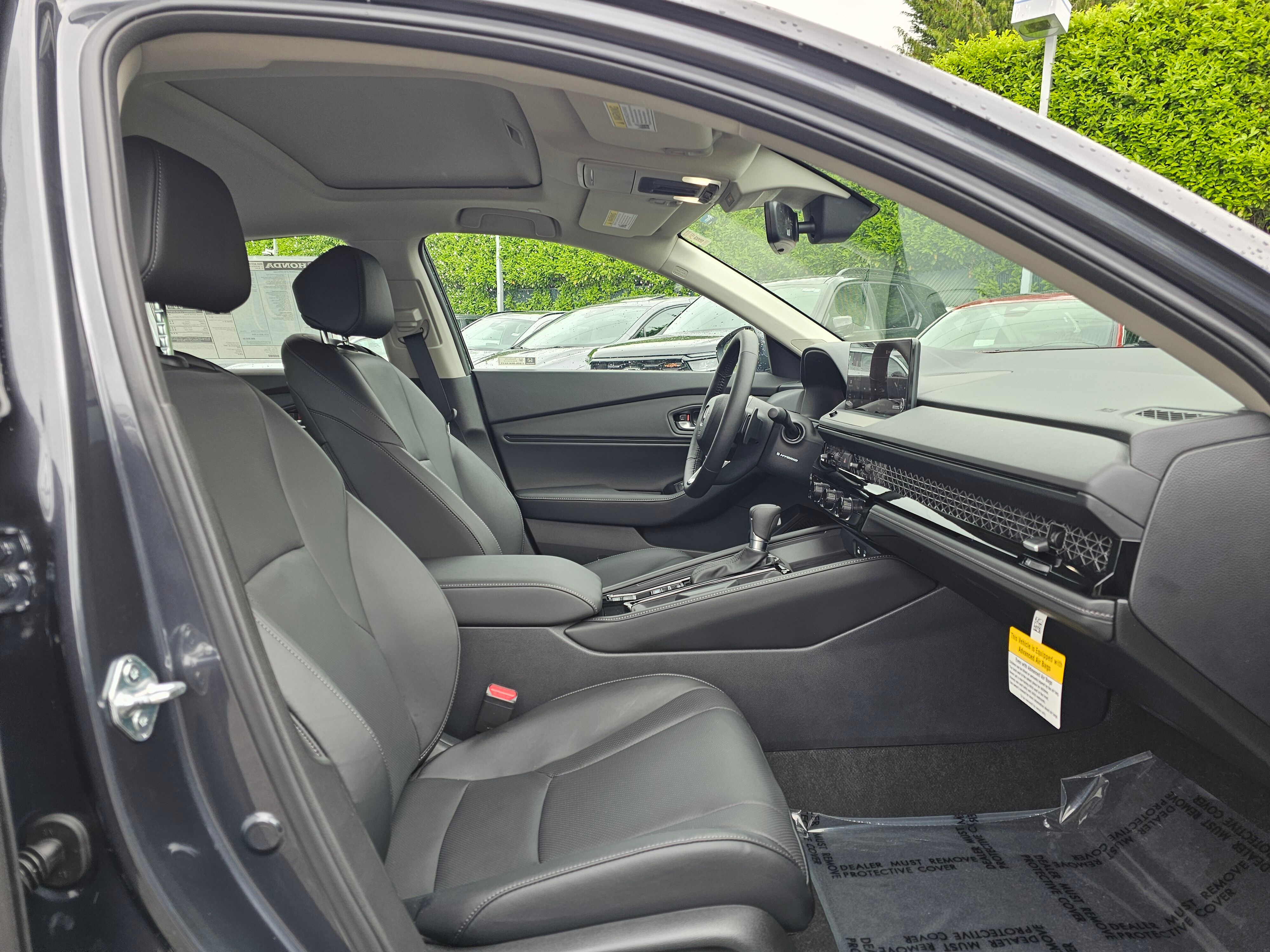 2025 Honda Accord Hybrid Touring photo 2