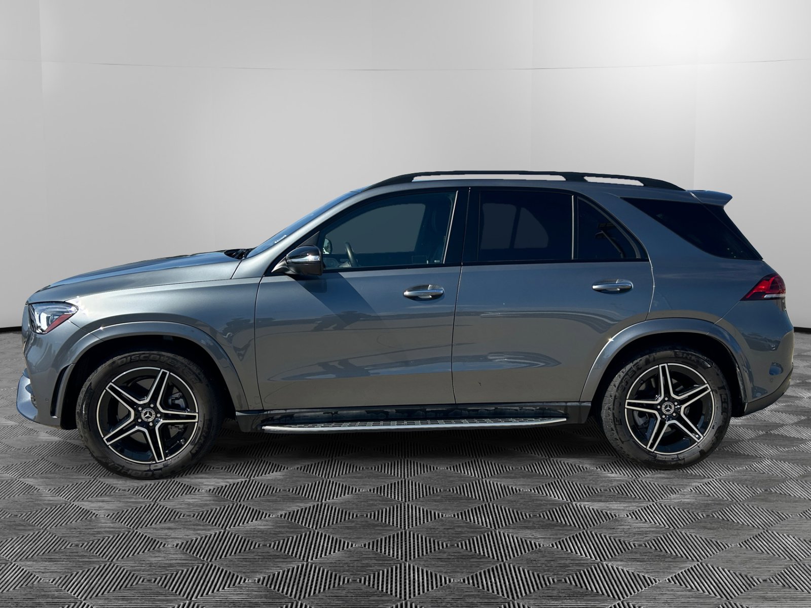 2023 Mercedes Benz GLE 450 AMG photo 2