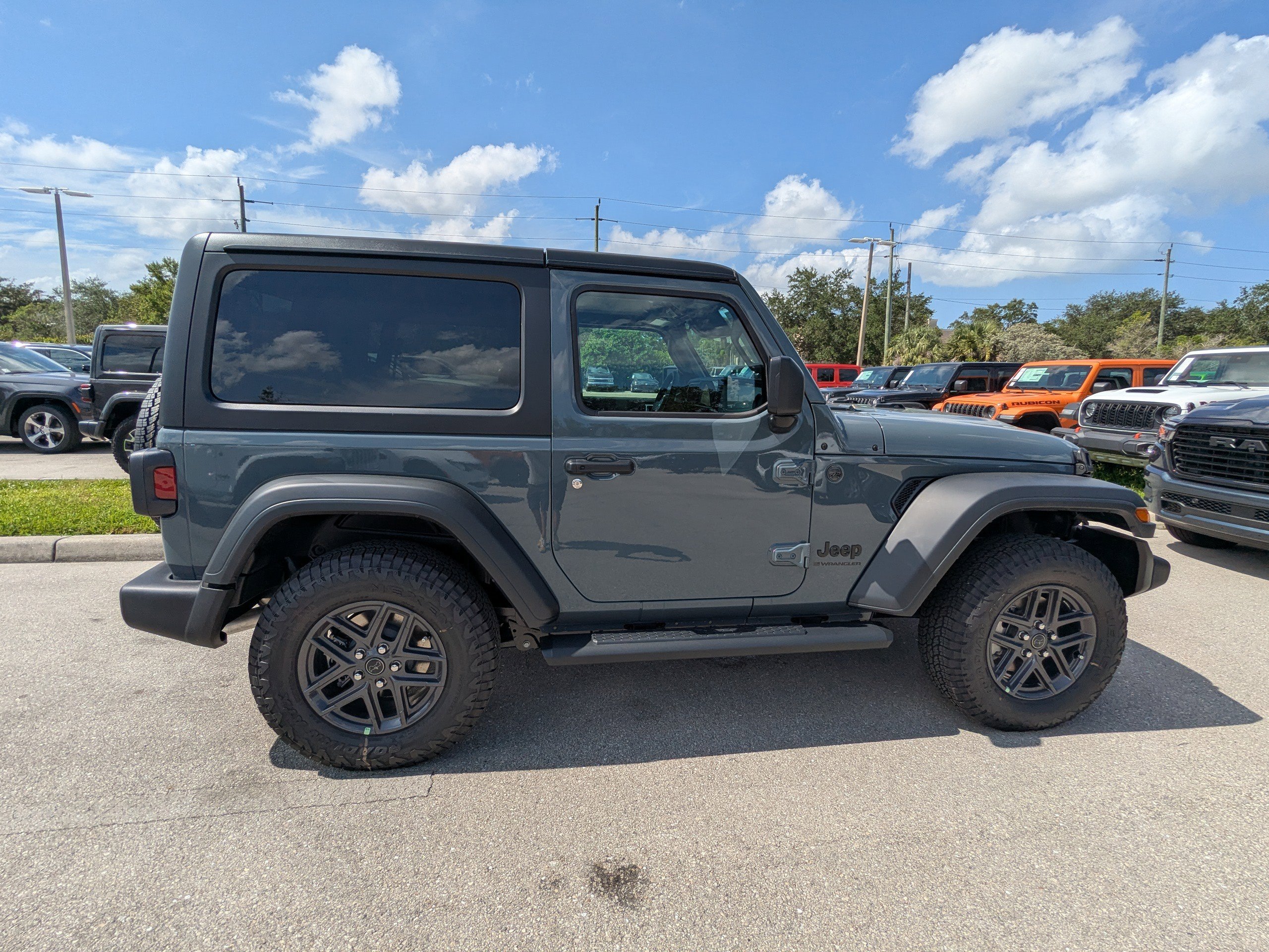 2025 Jeep Wrangler Sport S photo 3