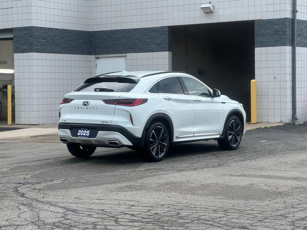 2025 Infiniti QX55 Luxe photo 2