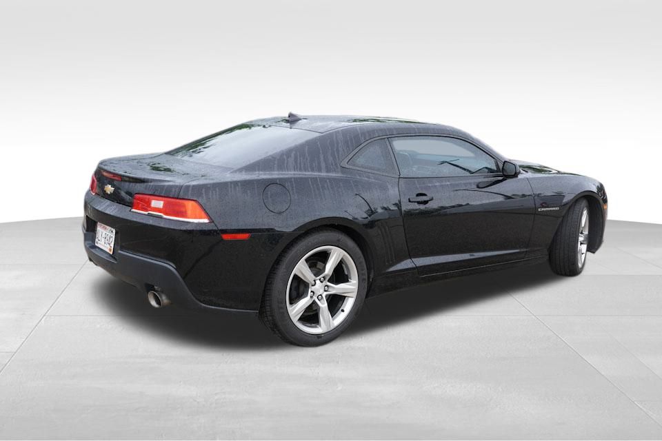 2015 Chevrolet Camaro photo 3