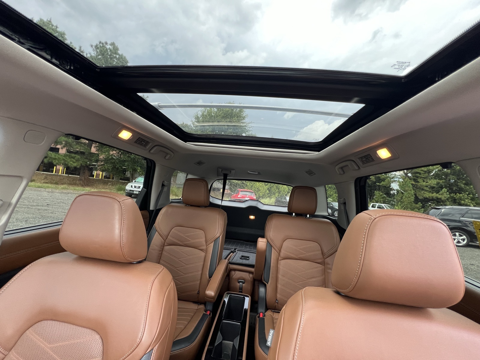 2022 Nissan Pathfinder Platinum photo 8