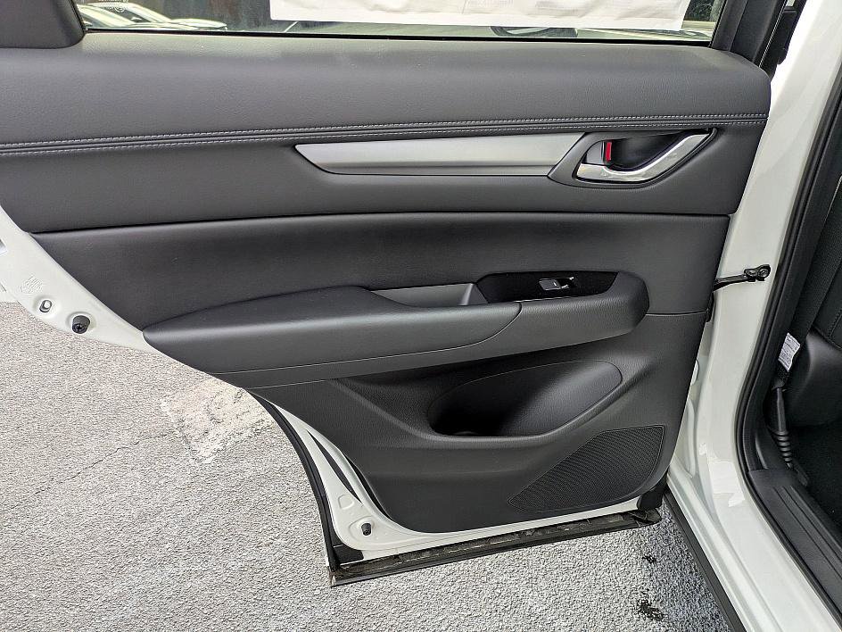 2025 Mazda CX-5 2.5 S Preferred photo 30