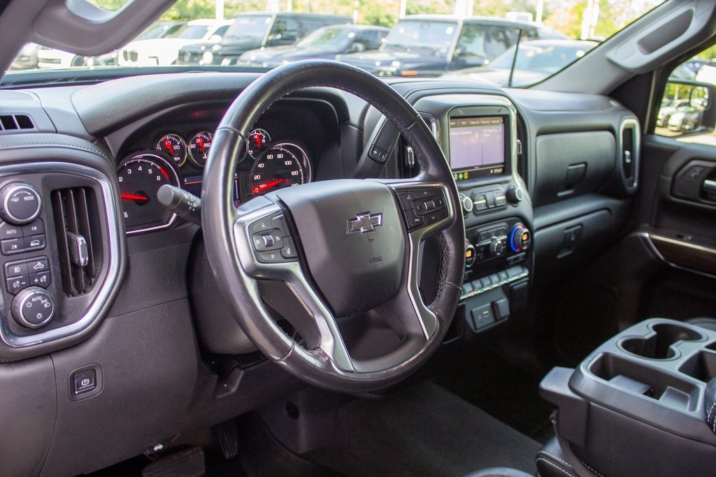 2020 Chevrolet Silverado 1500 RST photo 11