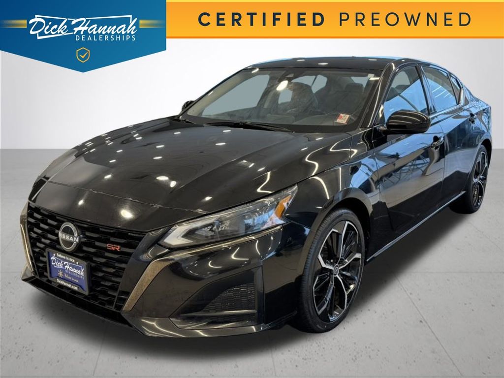 2023 Nissan Altima SR
