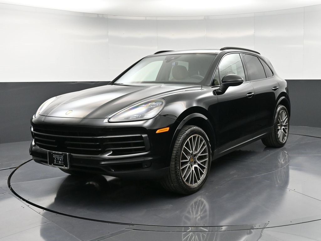 2023 Porsche Cayenne Base's photo