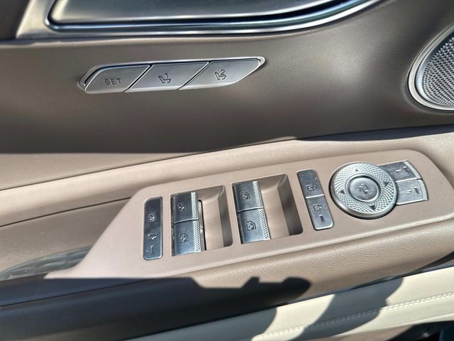 2023 Genesis GV80 2.5T AWD photo 16