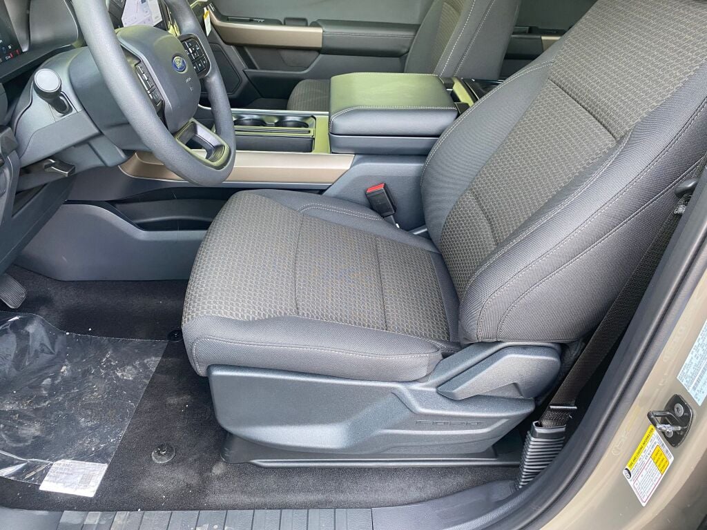 2025 Ford F-150 STX photo 11