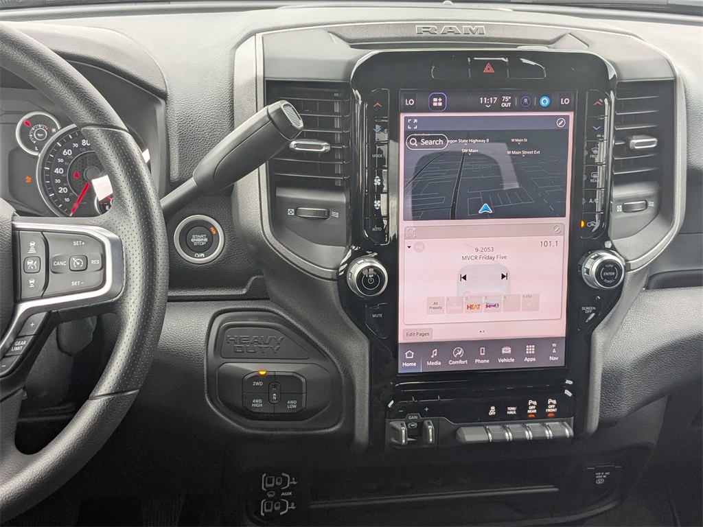 2025 Ram 2500 Tradesman photo 17