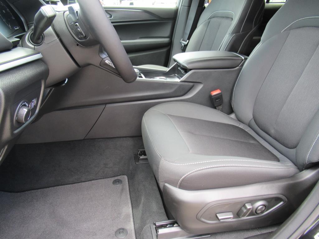 2025 Jeep Grand Cherokee Laredo X photo 13