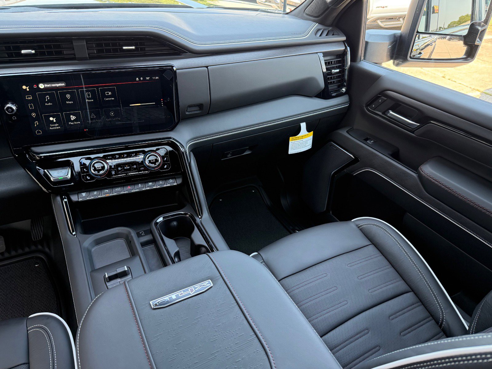 2026 Gmc Sierra 2500 HD AT4X photo 18