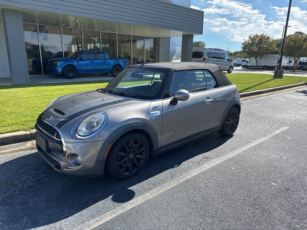 2016 Mini Cooper Convertible S photo 4