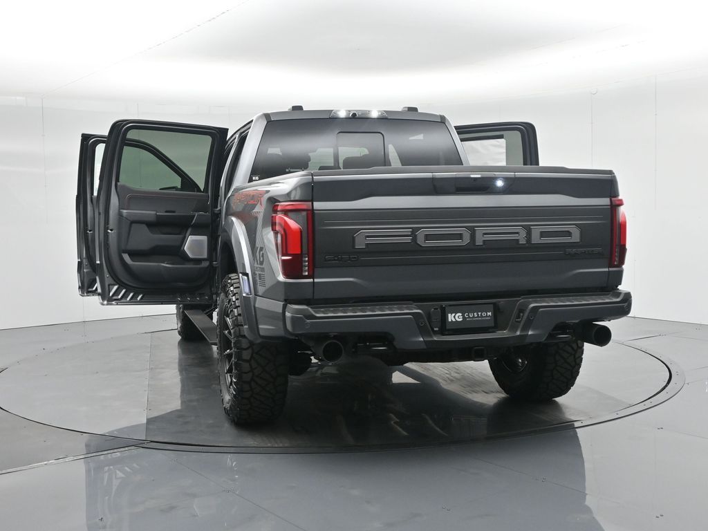 2025 Ford F-150 Raptor photo 32