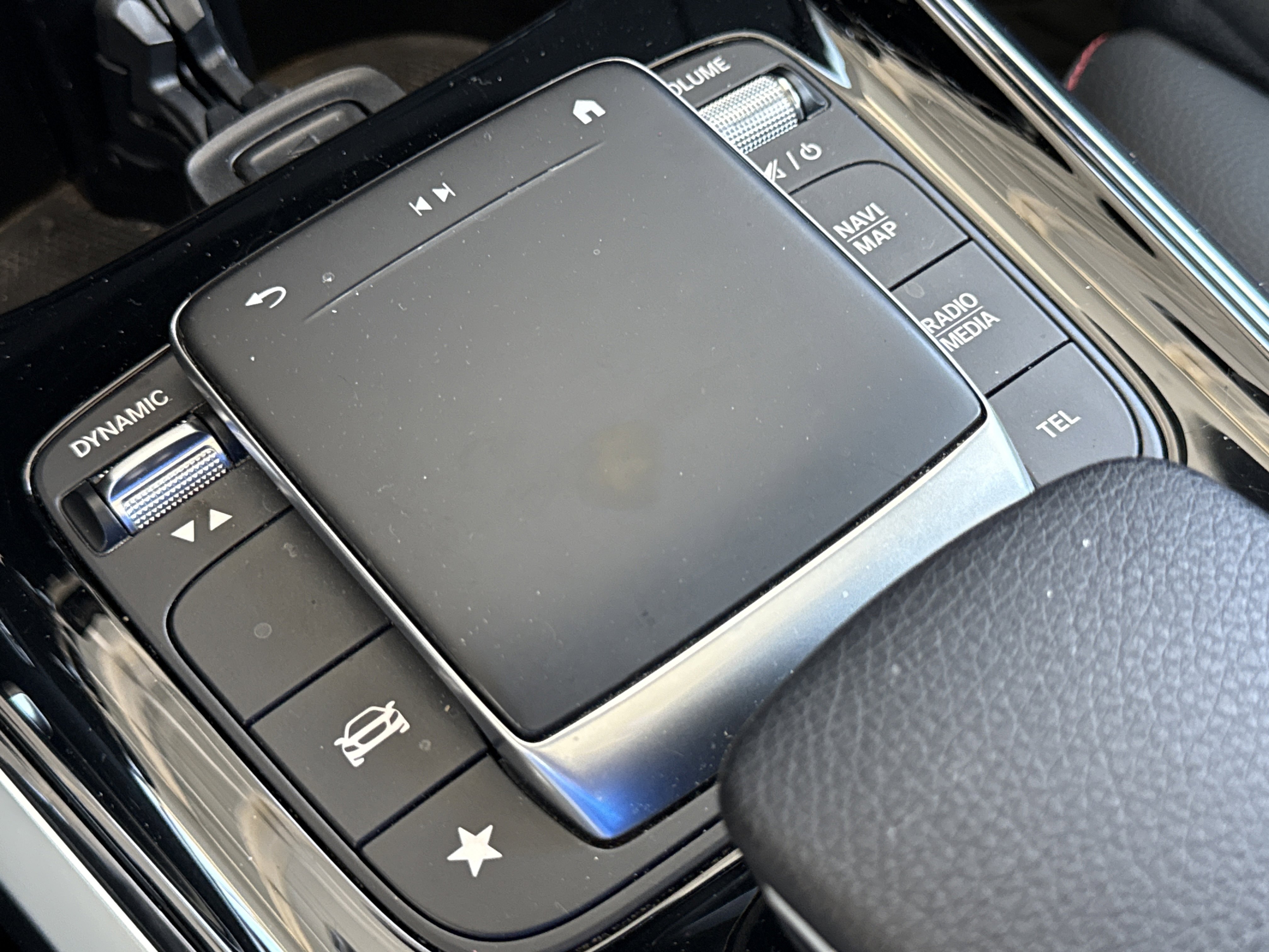 2021 Mercedes Benz GLB 250 photo 5