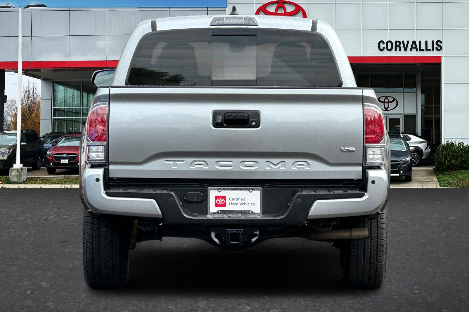 2023 Toyota Tacoma TRD Off-Road photo 4